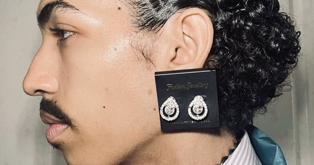 Men's Earrings: Why Even Lawyers and Accountants Are Embracing Studs and  Hoops - WSJ
